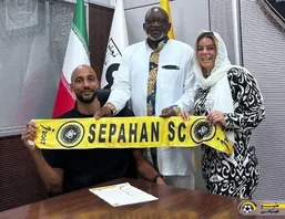 عصبانیت همسر انزونزی از شوخی مجری؛ تو به مردم خودت توهین میکنی!