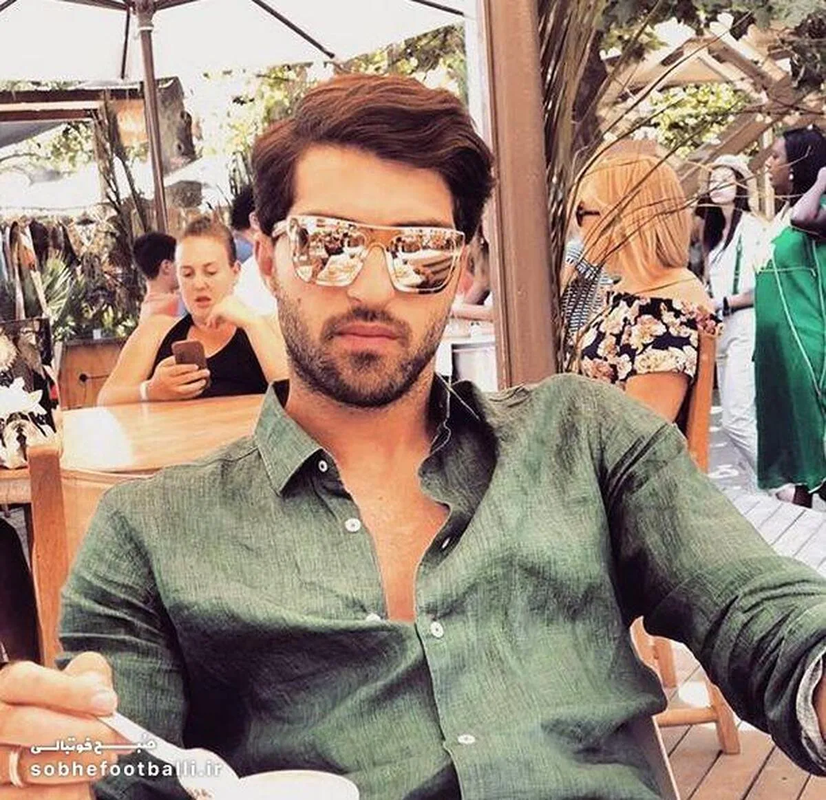 خبر عجیب: کریم انصاری&zwnj;فرد ۳۵ ساله دوباره قرمز می&zwnj;شود!