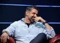 واکنش تند پیروز قربانی به علیرضا دبیر؛ «فوتبال را با کشتی مقایسه نکنید»