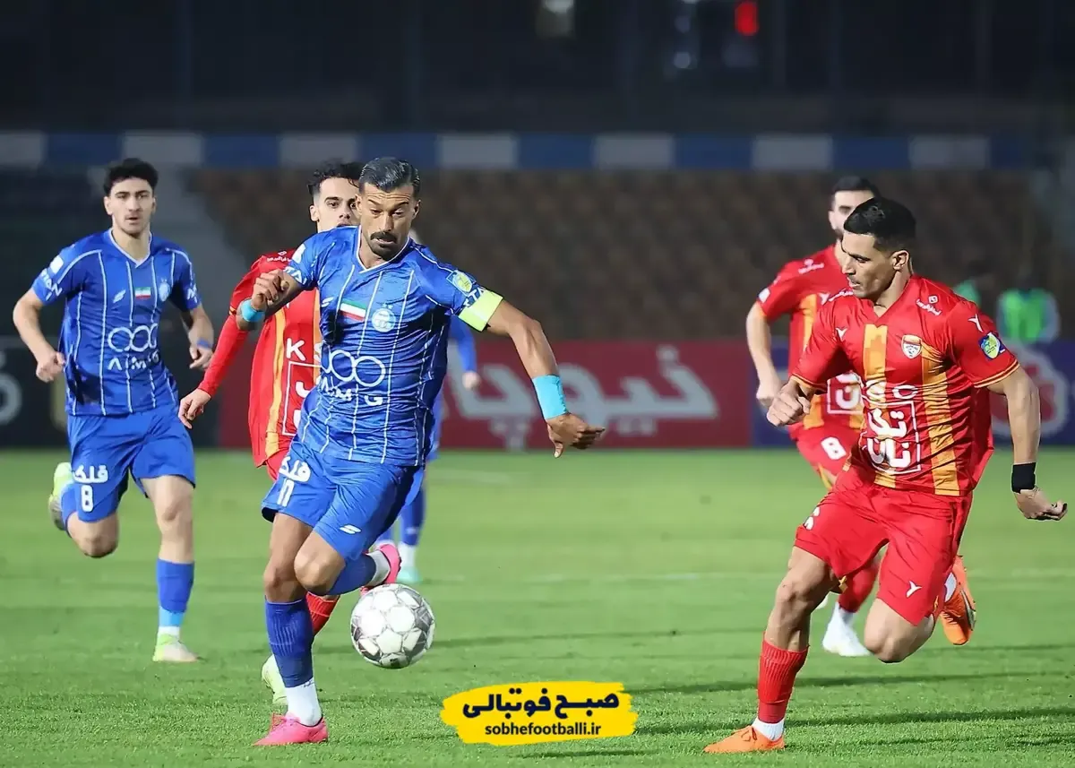 عصبانیت هواداران استقلال از جدایی رامین رضاییان