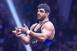 فیلم کامل کشتی کامران قاسم پور در شانس مجدد; کامران بی دردسر به رده بندی رسید