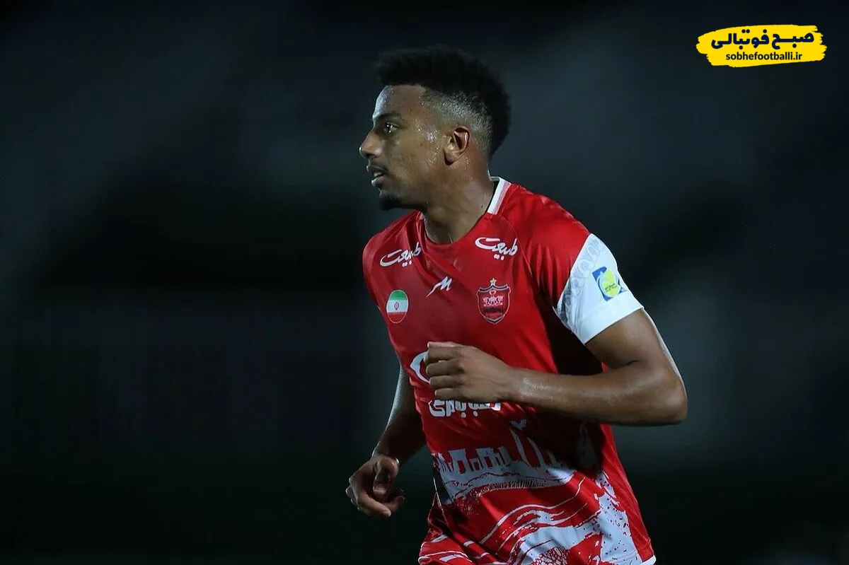 مدافع پرسپولیس دیدار برابر استقلال. خ را از دست داد