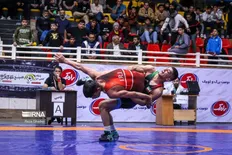 تصویر خبر رعد پدافند ارتش در جدالی نفس&zwnj;گیر، سوم لیگ برتر کشتی فرنگی شد