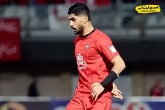 تصویر خبر جنگ تن به تن مدافعان تیم ملی در بازی تراکتور &ndash; سپاهان | دوئل یوسفی و اسماعیلی&zwnj;فر در دقایق پایانی