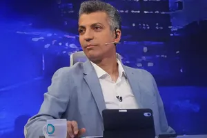 &laquo;فردوسی&zwnj;پور حرفه&zwnj;ای عمل نکرد&raquo;؛ اظهارات جنجالی درباره مجری فوتبال ۳۶۰