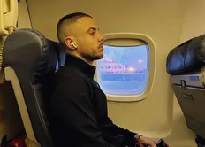 ریکاردو آلوز در هواپیما