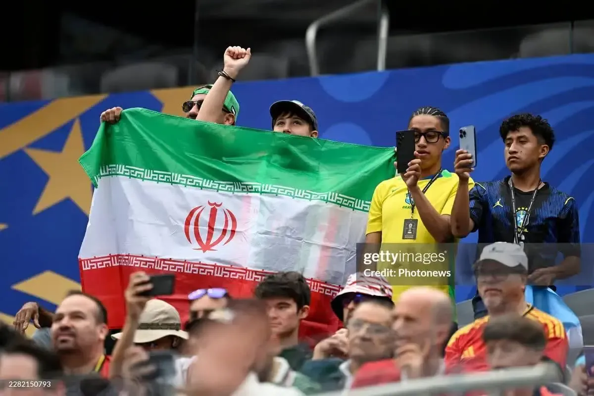 هواداران تیم ملی ایران در دیدار مقابل بلژیک