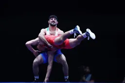 فیلم توزیع مدال کشتی گیران ایران در بازی&zwnj;های کشور&zwnj;های اسلامی