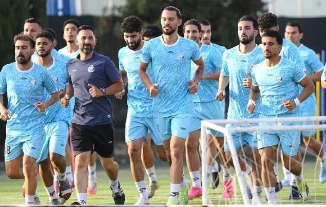 استقلال به اردوی خارجی نمی&zwnj;رود