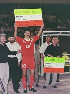 تصویر خبر جایزه ویژه صد هزار تومانی برای علی دایی!