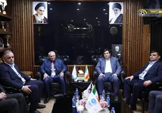 تصویر خبر دیدار تاریخی در تهران؛ رئیس فدراسیون جهانی وزنه&zwnj;برداری پای میز مذاکره با ایران