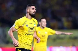 دبیر: مصاحبه با دخترهای شل&zwnj;حجاب را ادامه بدهید!