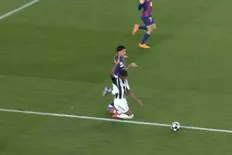 تصویر خبر کارشناسی داوری صحنه جنجالی بازی بارسا و نیوکسل