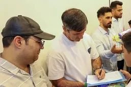 لحظه&zwnj;های خاص؛ کریم باقری و ستاره&zwnj;های پرسپولیس در جمع بیماران