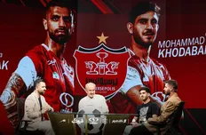 تصویر خبر تصاویری از لحظه تمدید قرارداد دو ستاره پرسپولیس