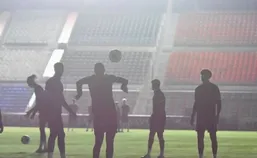 آلودگی هوا کار فوتبال و فوتسال تهران را تعطیل کرد