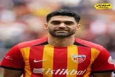 تصویر خبر بازگشت کریمی به ایران؛ علی کریمی به سپاهان پیوست