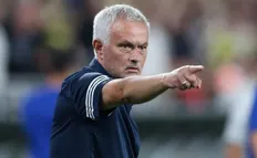 تصویر خبر توضیح مورینیو در مورد کامبک&zwnj;هایش مقابل فاینورد با ۳ تیم مختلف: اتفاقی است!