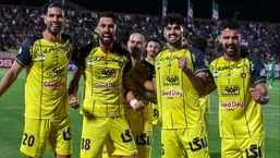 فرم خیره&zwnj;کننده آرش رضاوند در سپاهان؛ ۳ گل و یک پنالتی در پنج بازی