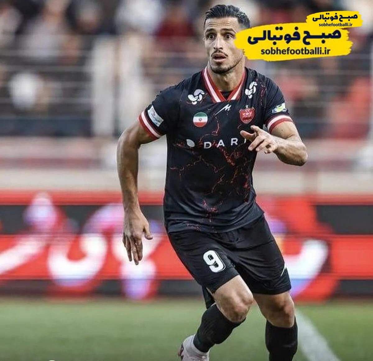 پرسپولیس منتظر درخشش علیپور؛ مهاجم قرمزها امضا را به تعویق انداخت