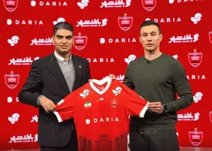 تارتار مقابل سرگیف ایستاد او باید بماند؛ اما مهاجم ازبکستانی در آستانه جدایی از پرسپولیس!