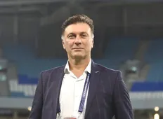 تصویر خبر احتمال ابقای مظفری زاده به عنوان مدیرعامل تراکتور