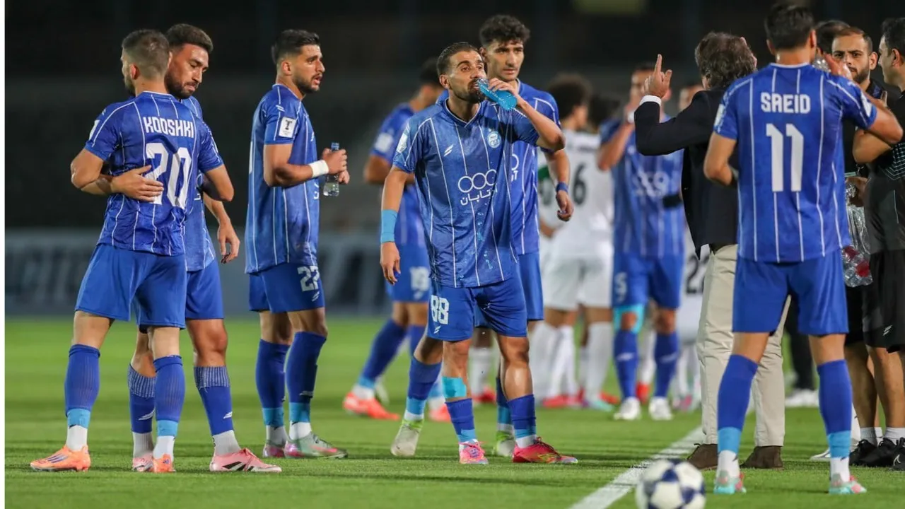 تیم استقلال