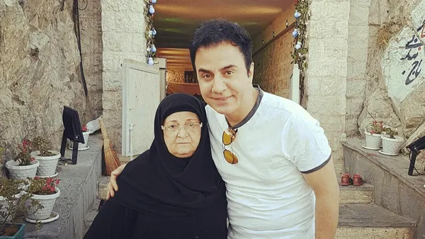 عموپورنگ و مادرش