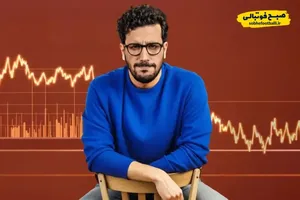 امیرحسین قیاسی بهترین مجری سال ۱۴۰۴ شد؛ شوخی های جنجالی قیاسی روی صحنه تندیس حافظ