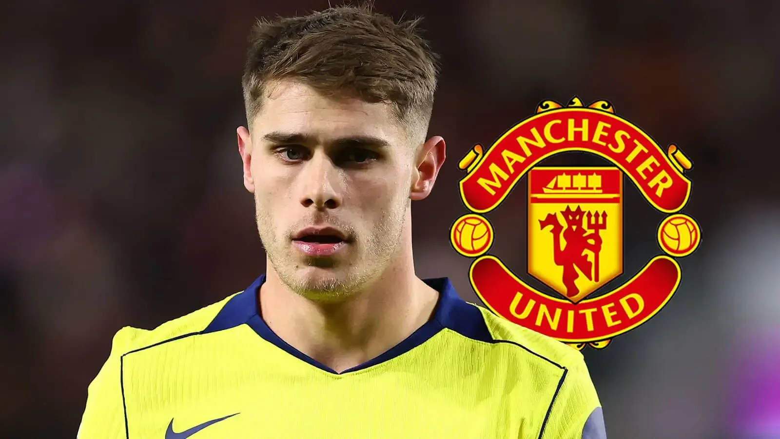 میکی فن ده فن، ستاره تاتنهام، با لوگو منچستر یونایتد