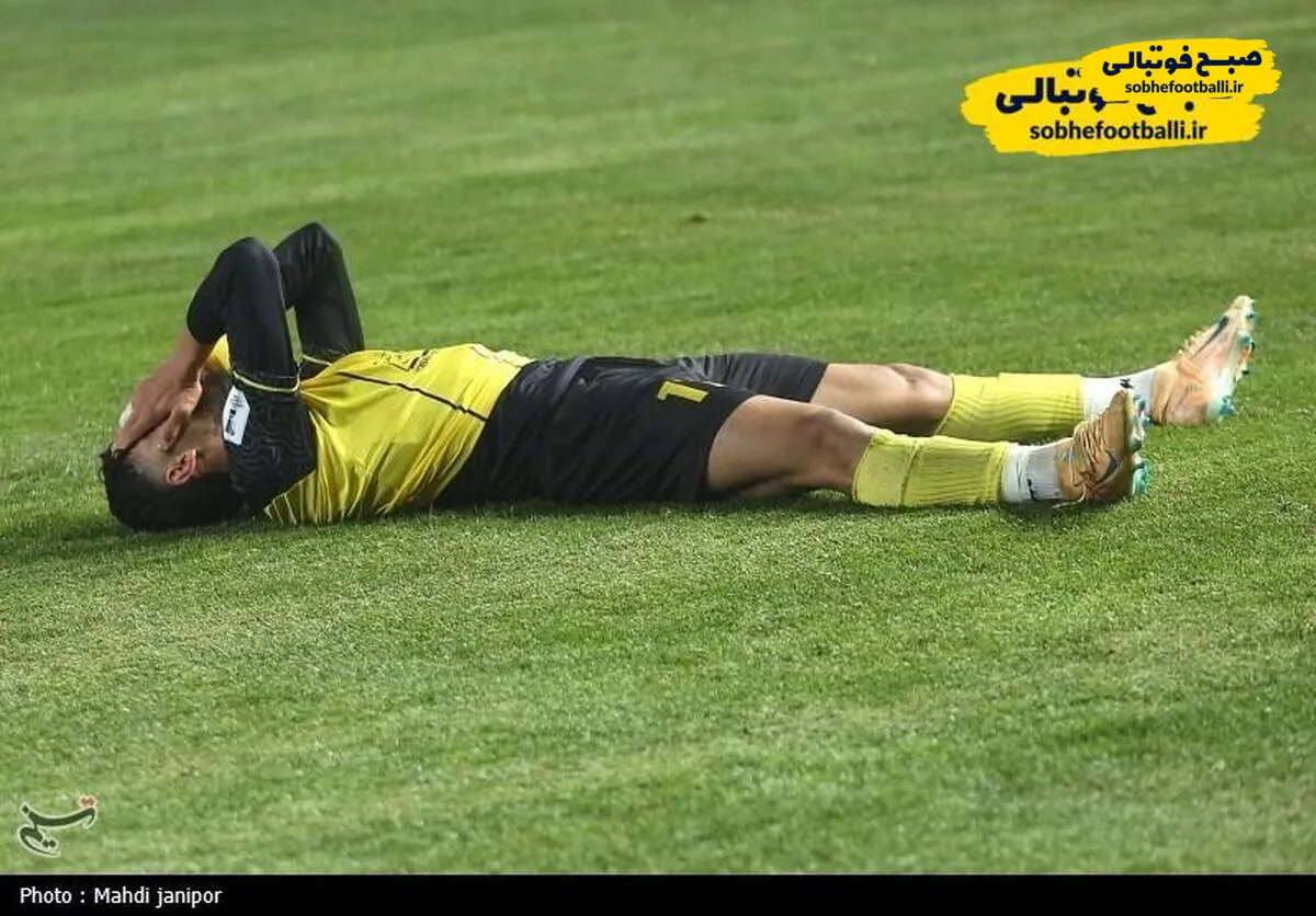 رباط صلیبی کابوس سپاهان و نویدکیا در راه قهرمانی