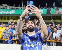 مصدومیت روزبه چشمی؛ کاپیتان استقلال دو تا سه هفته دور از میادین