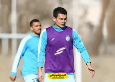 تصویر خبر گل اول سپاهان به استقلال (گل به خودی آشورماتوف)