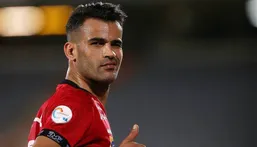 عیسی آل&zwnj;کثیر به استقلال پیوست