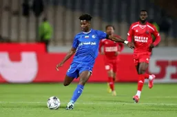 چالش بزرگ استقلال در آستانه جام ملت&zwnj;های آفریقا؛ غیبت ۴ هفته&zwnj;ای اندونگ قطعی شد