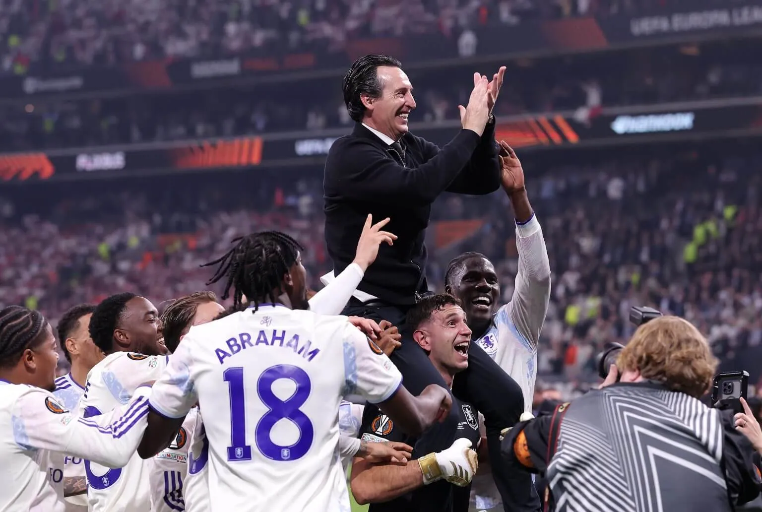 قهرمانی استون ویلا در لیگ اروپا 
