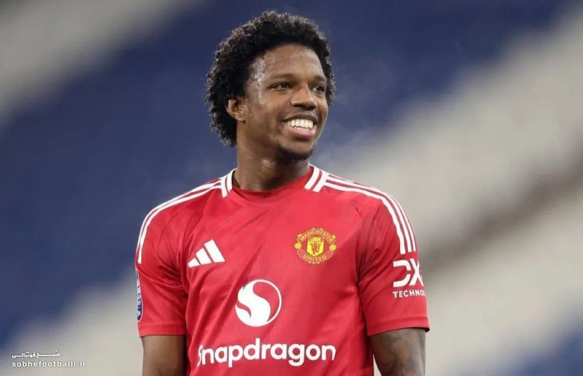 مدافع منچستریونایتد از لالیگا پیشنهاد دریافت کرد