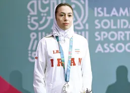 افتخار من این است؛ مدالم تقدیم رهبر انقلاب شد