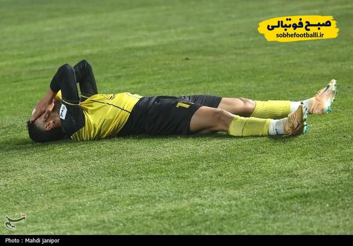 رباط صلیبی کابوس سپاهان و نویدکیا در راه قهرمانی