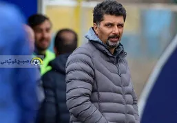 سرمربی لیگ برتری ایران در سوگ از دست دادن پدرش سیاه&zwnj;پوش شد