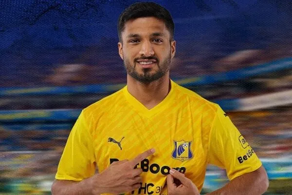 محمد محبی با پیراهن رستوف