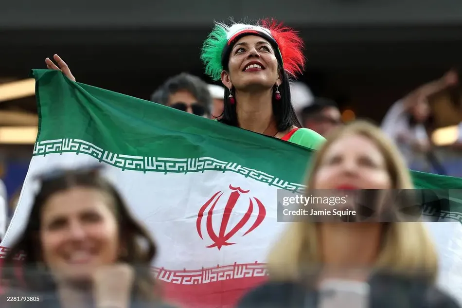 هواداران تیم ملی ایران در بازی با نیوزیلند