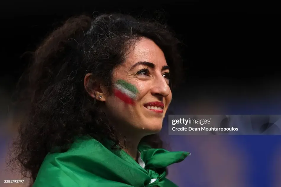 هواداران تیم ملی ایران در بازی با نیوزیلند