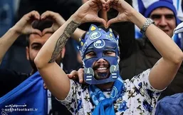 هوادار استقلالی:به هلدینگ میگیم پرسپولیس رو بخره!