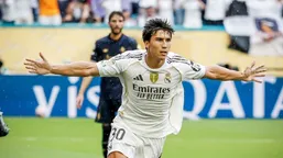 کهکشانی&zwnj;ها بانوی پیر را شکست دادن!