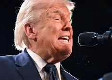 تصویر خبر ترامپ عقب&zwnj;نشینی کرد؛ تضمین امنیت تیم ملی ایران در جام جهانی ۲۰۲۶