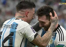 تصویر خبر انزو فرناندز: افتخارم این است که جام جهانی ۲۰۲۲ را کنار مسی بردم