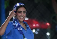 (تصاویر) فرهنگ ژاپنی روی سکوهای قلعه حسن‌خان؛ اقدام زیبای دختر استقلالی
