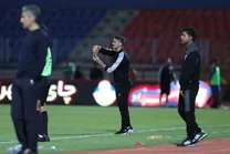 انفجار وریا در نشست خبری؛ &laquo;زندگی&zwnj;ام روی هواست، دو کافه&zwnj;ام را پلمب کردند!&raquo;