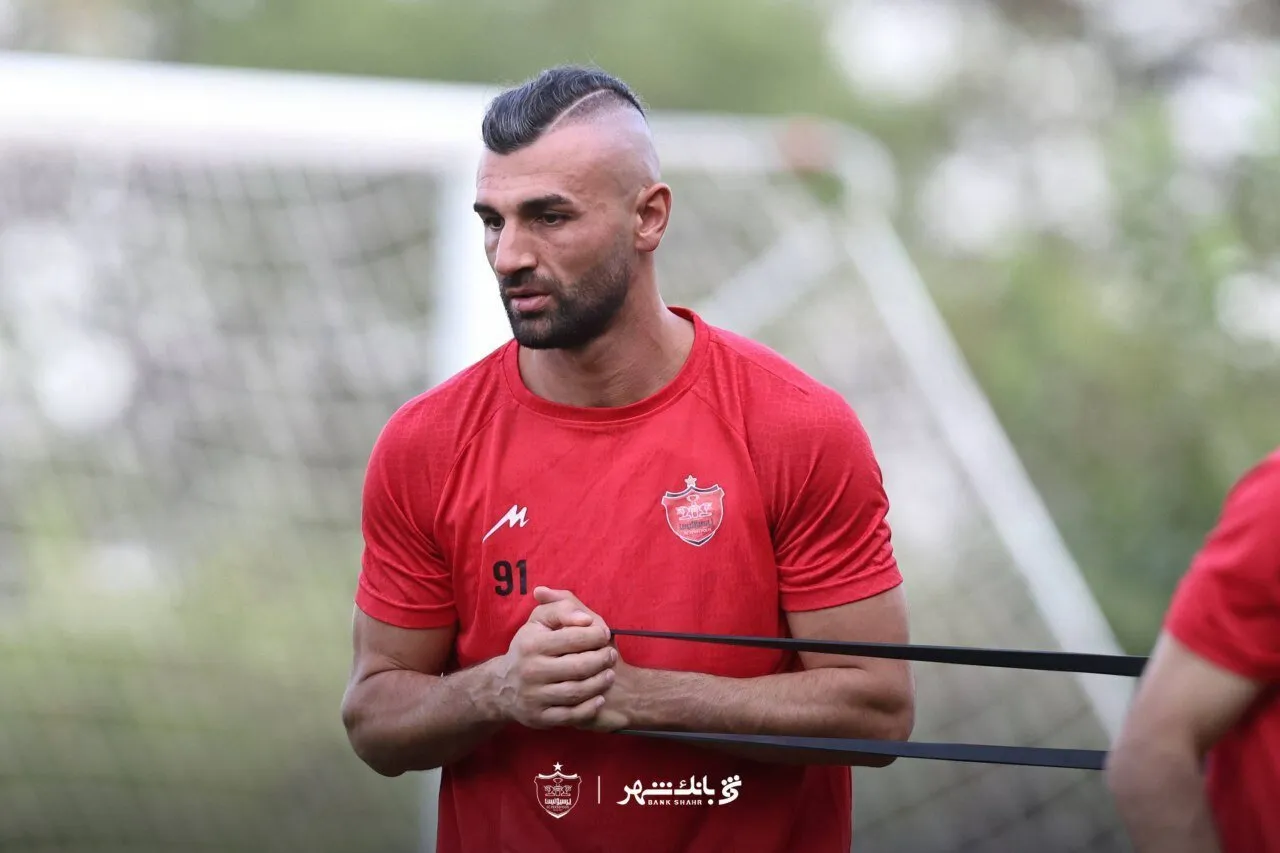 مهاجم پرسپولیس بوی جدایی نمی&zwnj;دهد